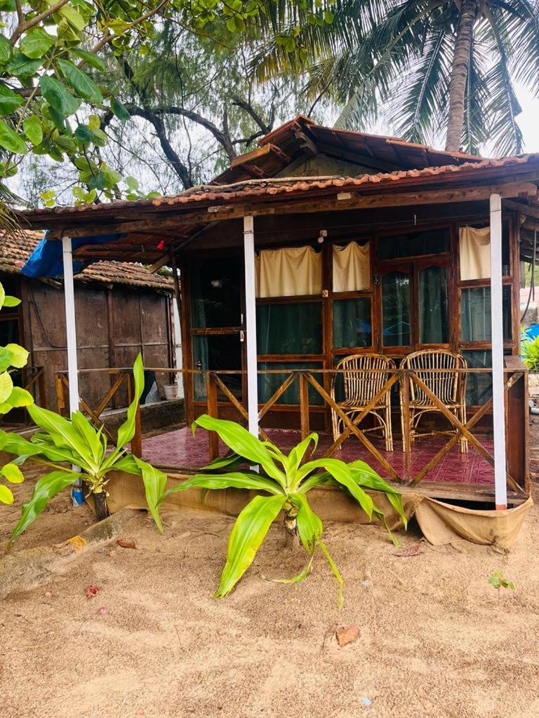 Casa Fiesta Sea Front Beach Huts Patnem Beach Luaran gambar